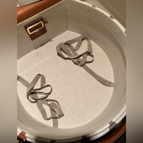 GUCCI Exclusive Rhombus Print Leather Hard Side Travel Hat Box🤎🦄 NEW! - Picture 12 of 16